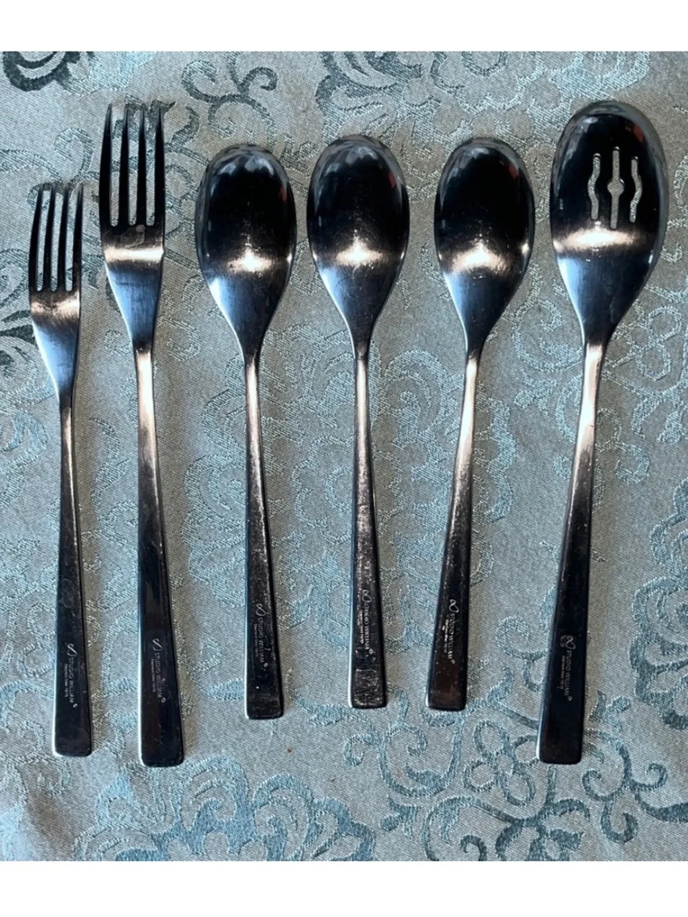 Studio William Tilia Mirror Elegant Contemporary Stainless Flatware pieces